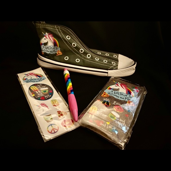 Sneaker Stationary Set- 4 Piece - Picture 2 of 4